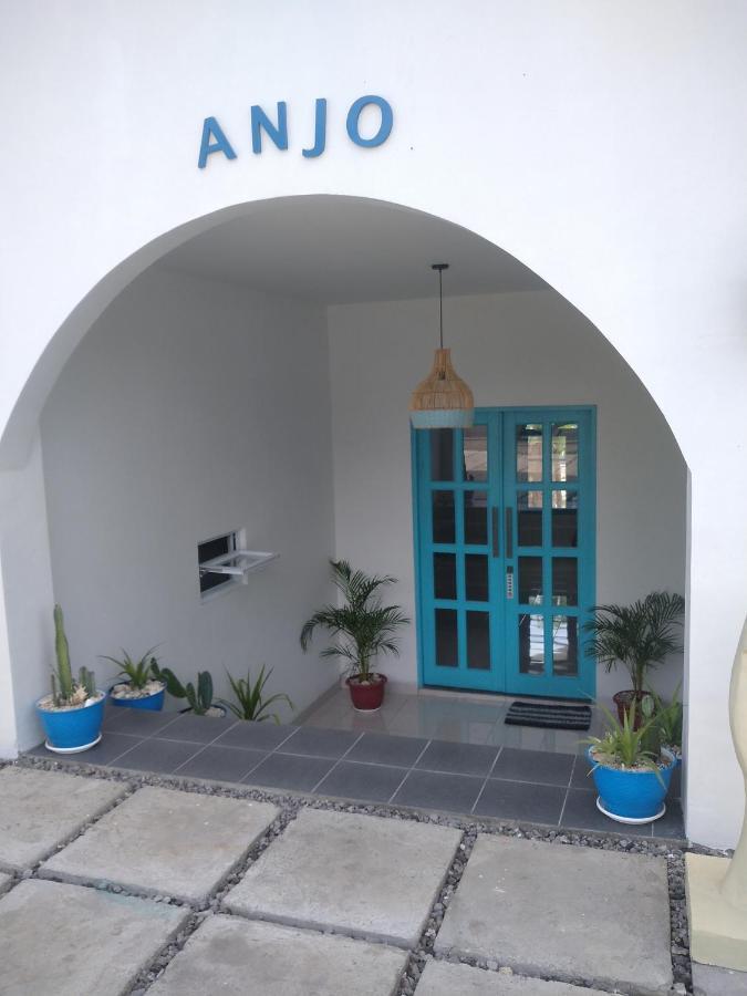 Anjo Maumere Hotel & Restaurant Esterno foto