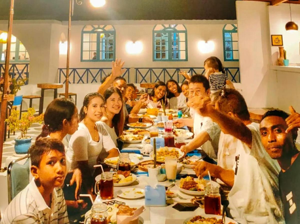 Anjo Maumere Hotel & Restaurant Esterno foto